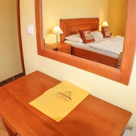 Jarja Hotel 3*