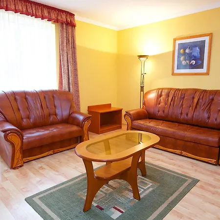 Hotel Jarja 3*
