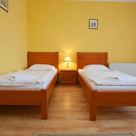 Jarja Hotel